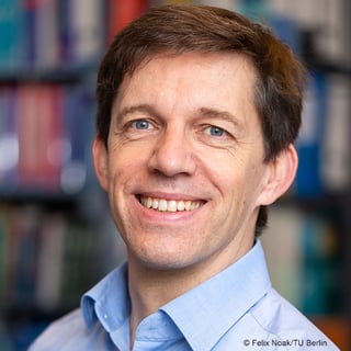 Prof Kurreck 600x600